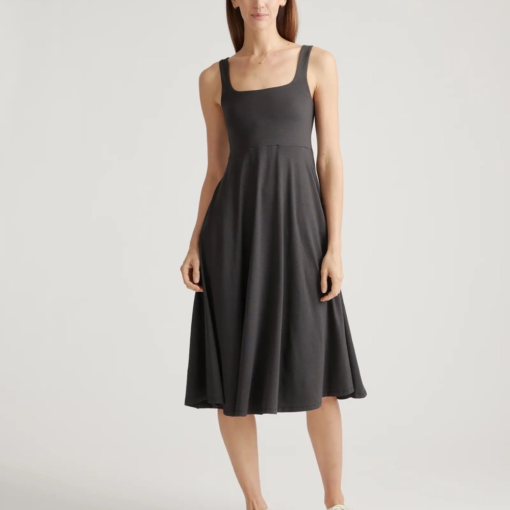 Quince sleeveless black dress NWT size small